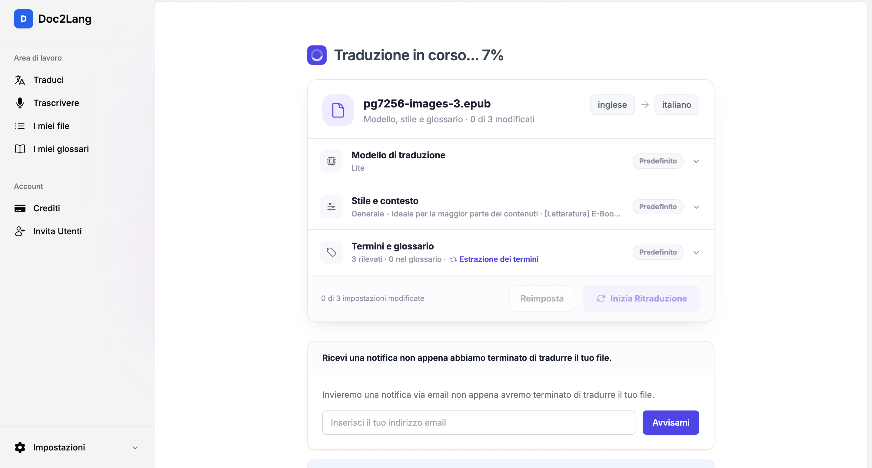 Schermata di avanzamento durante la traduzione dell'EPUB, che mostra «Traduzione… 7 %» e un campo per la notifica via e-mail